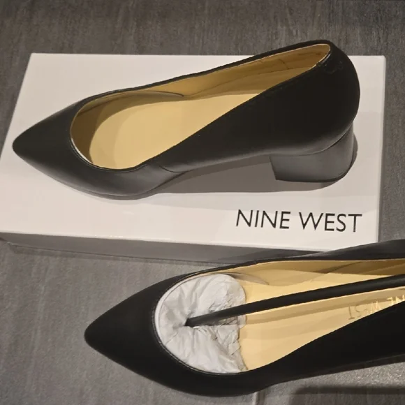 Nine West Black Block Heels - Picture 5 of 7